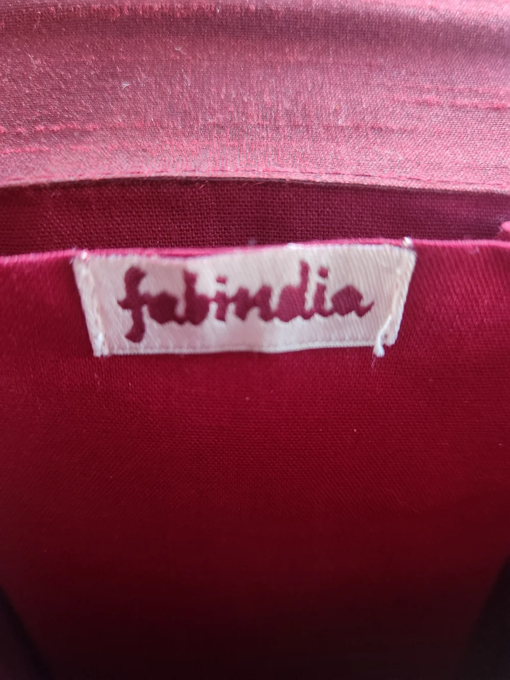 “New With Tags Fabindia Hand-Embroidered Silk Blend Crossbody Clutch